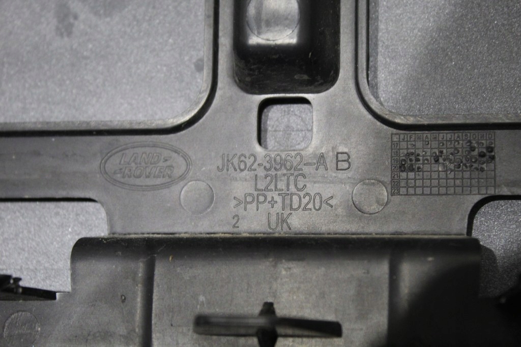 Range rover sport ii рестайлинг  бампер перед хороший 18r+ Оригинал