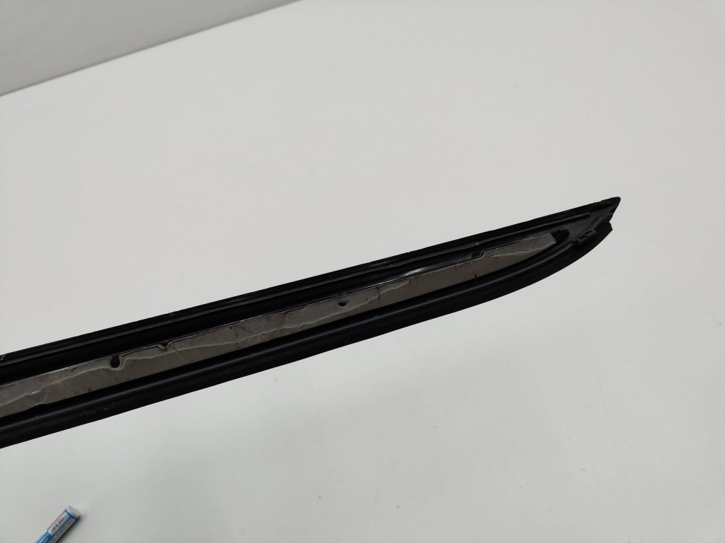 Audi a6 c8 универсал молдинг крышки правый задний  4k9854872 Недорого