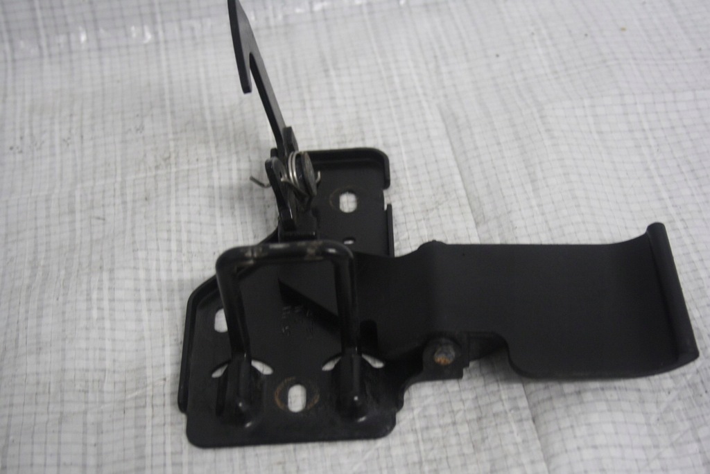 фото №8, Засов замка капот seat ibiza 6l iii 6l0823480b 6l0823480c 2002-2008