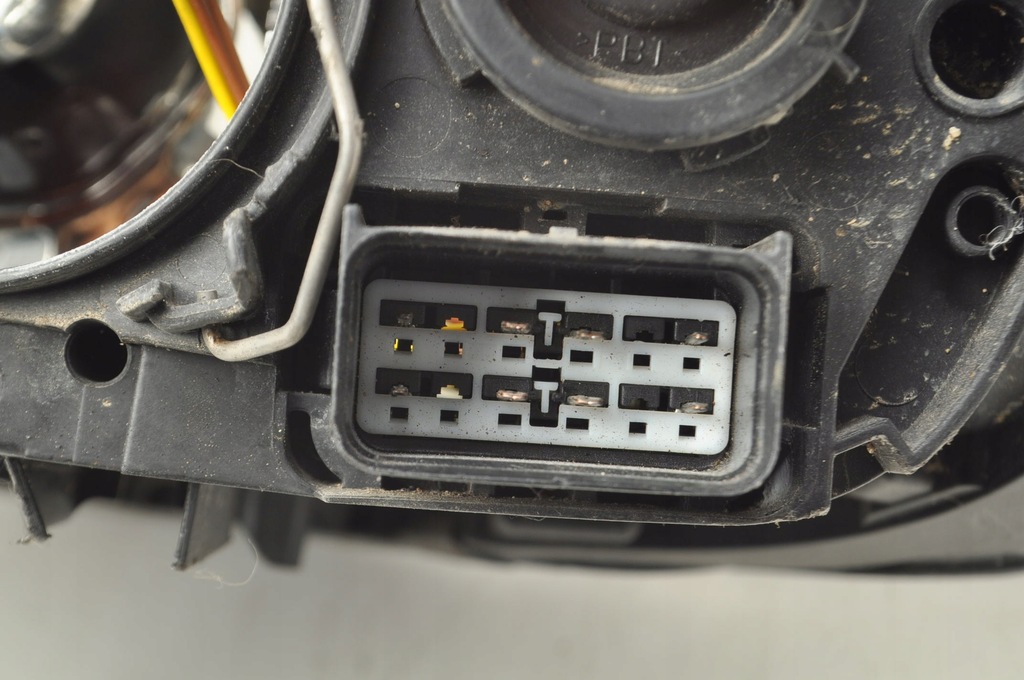 фото №14, Volvo c30 лампа правая передняя правый перед фара правый передний