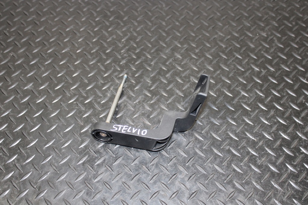 фото №1, Регулировка руля alfa romeo stelvio q4