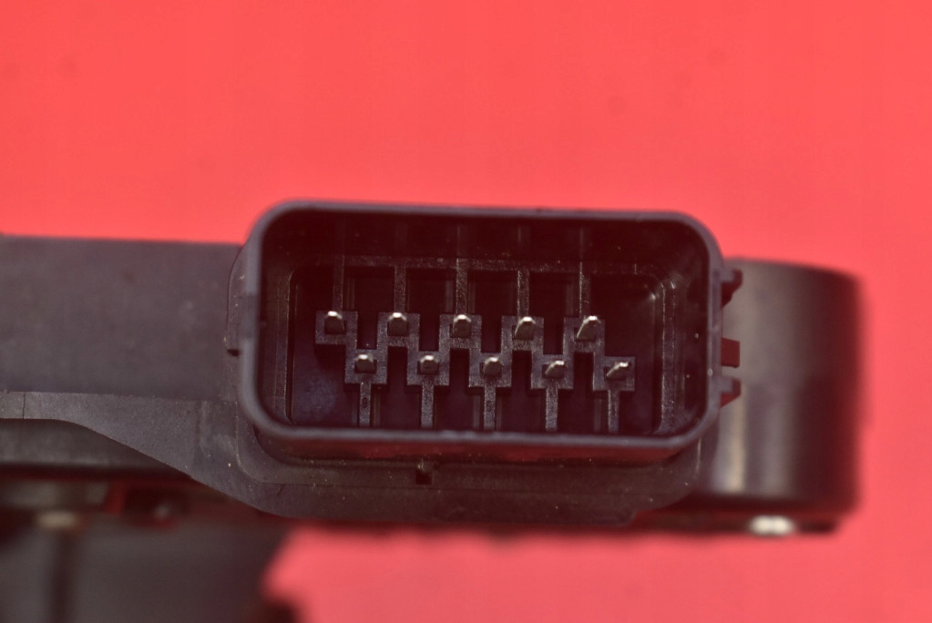 фото №6, Замок двері правий перед передній eu 30753664 volvo s40 v40 2 ii 04-07