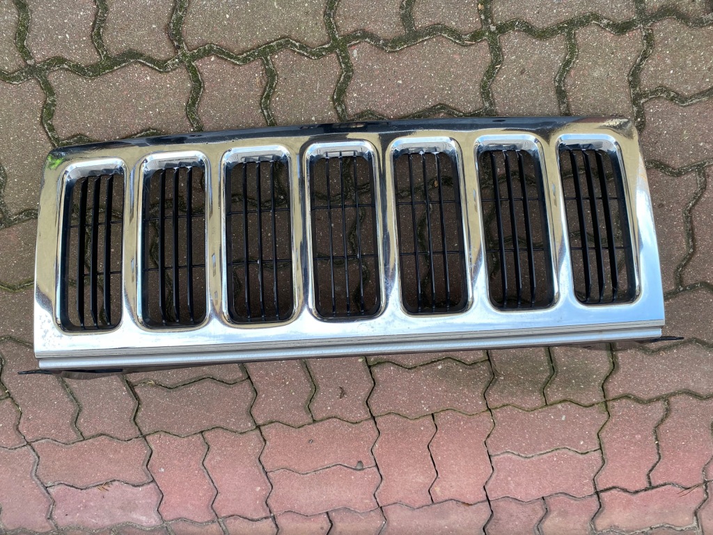 фото №4, Jeep commander решётка радиатора 5jr62trmac