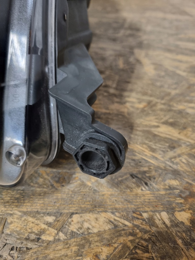 фото №4, Фара лампа vw volkswagen golf v plus hella