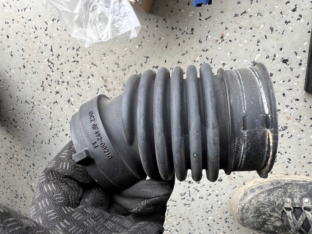 Купить Труба впуск фильтра воздуха toyota corolla e21 19-