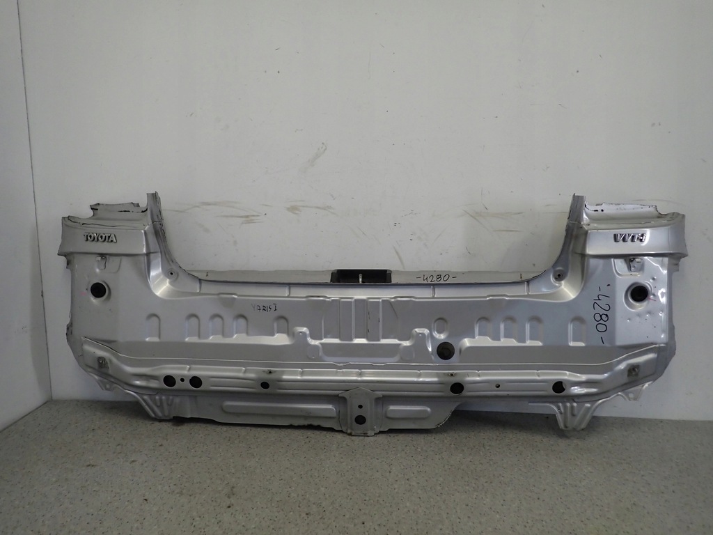 фото №1, Toyota yaris i 99-05 pas задний 199