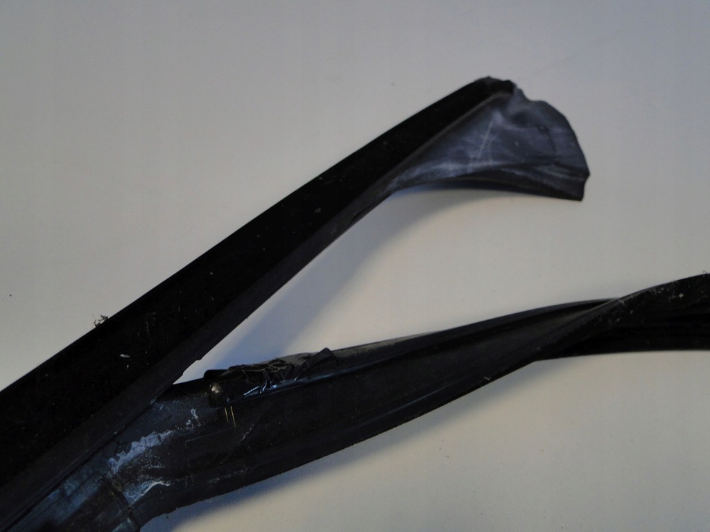 фото №12, Mercedes прокладка стекло w дверь передние левая glk x204 204