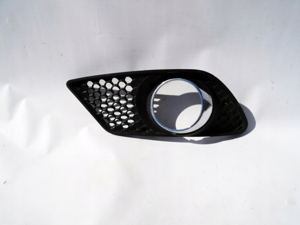 фото №1, Решітка бампера ліва перед mercedes c w204 amg