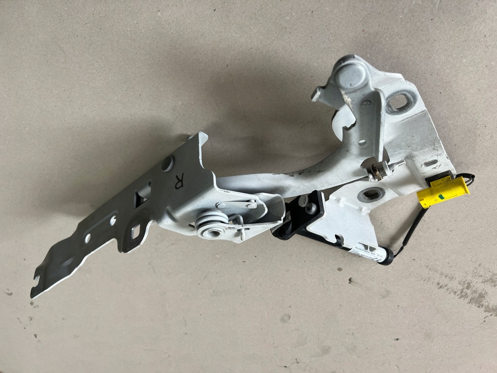 фото №1, Bmw 2 f45 петля капот пиротехнический правый