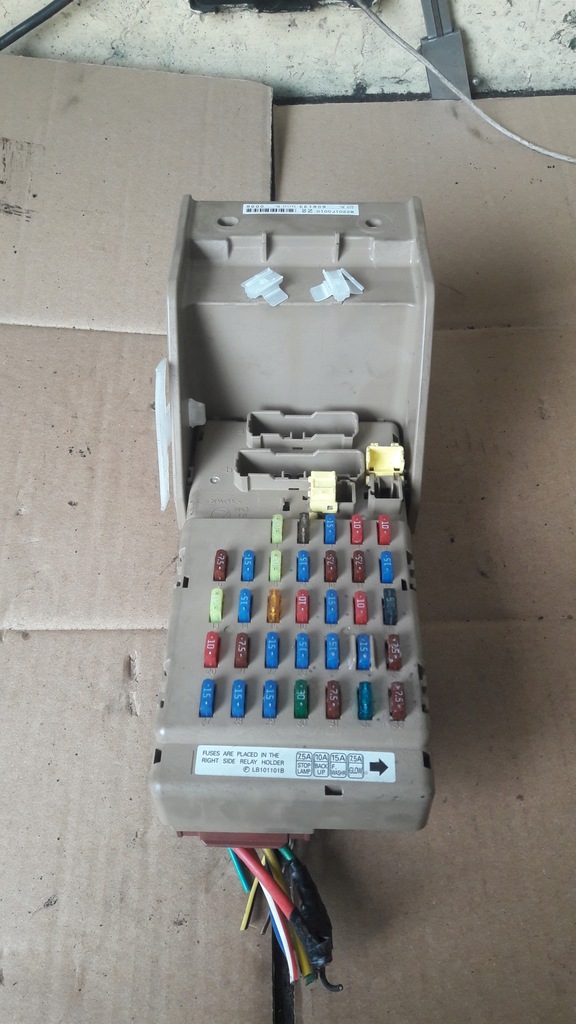 фото №1, Коробка предохранителей subaru оригинальный номер 82201fg010