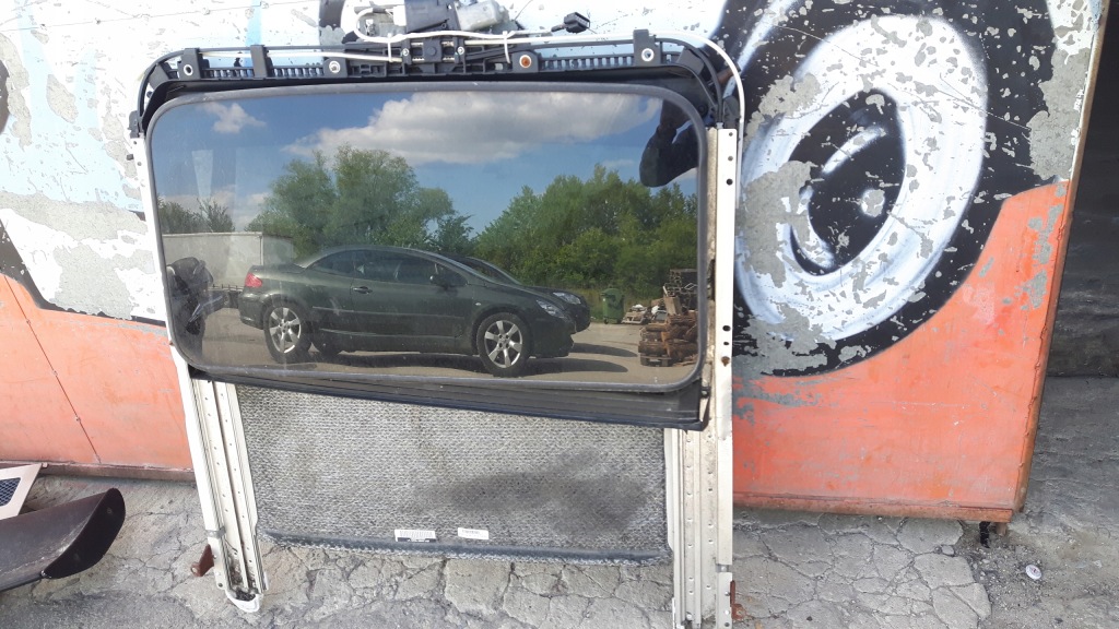 Купити Cadilac escalade iii люк 25851627