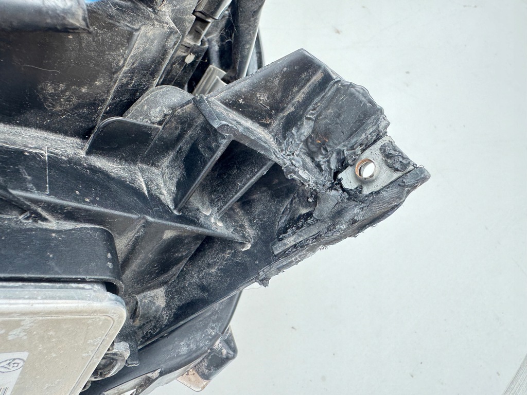 фото №10, Лампа mitsubishi lancer 07-16 правая 8301c4_12 ксенон комплектная oryg eu