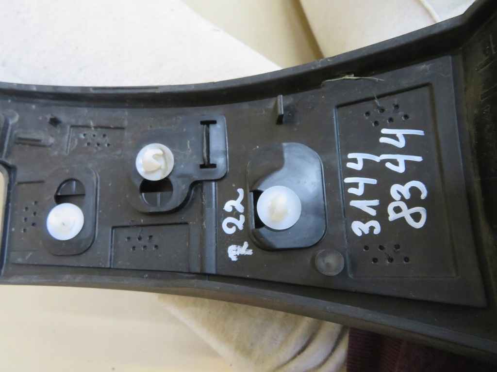 фото №15, Volvo xc40 ii 2017- молдинг крыла левый перед 31448344