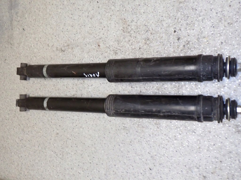 фото №1, Toyota auris 06- амортизатор задний