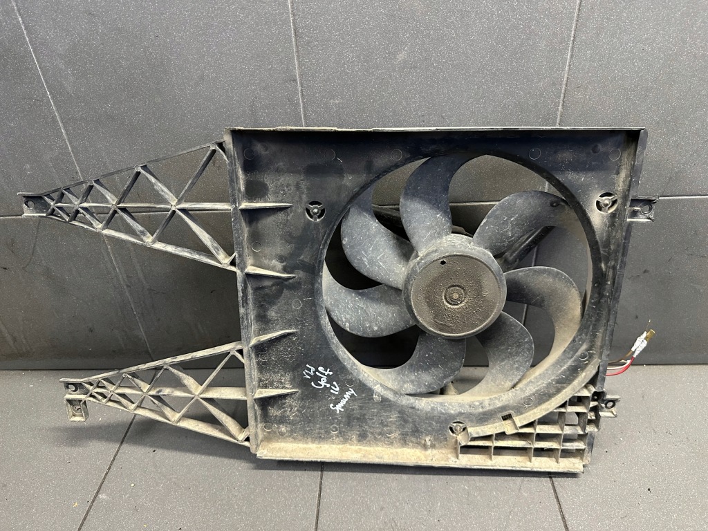 фото №1, Вентилятор радиатора корпус vw golf iv 1j0121207d