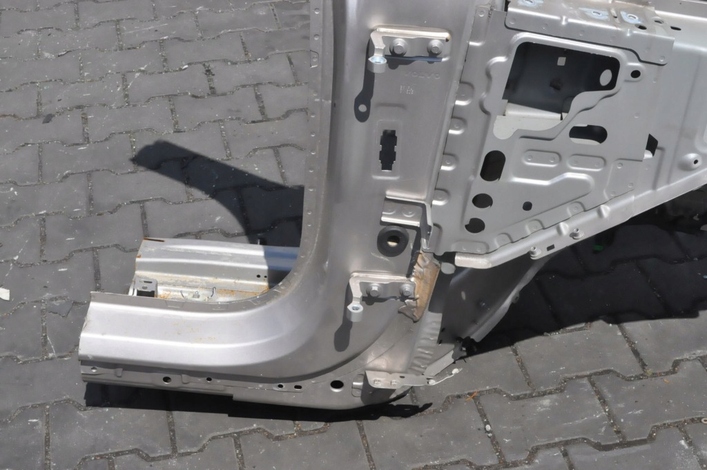 фото №2, Volvo xc90 ii четверть лонжерон правая перед передняя