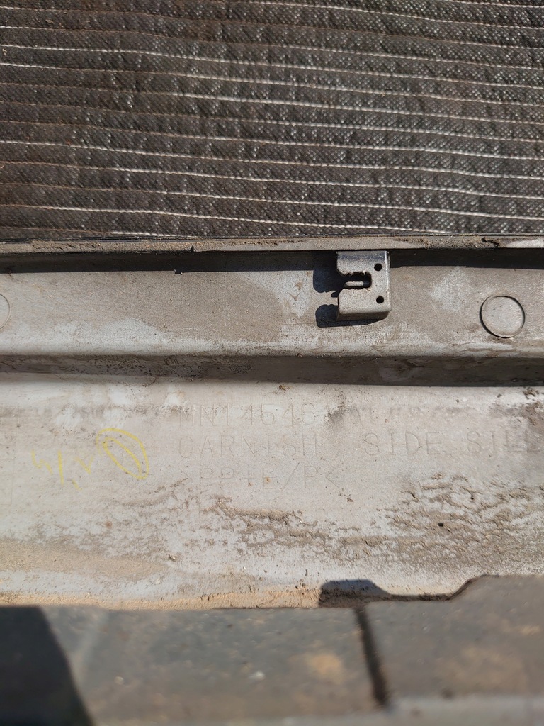 фото №10, Молдинг поріг поріг права ліва mitsubishi grandis 03-11 mn145462