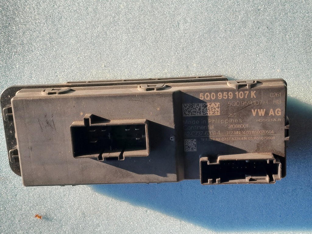 фото №1, Vw passat b8 модуль блок керування кришки 5q0959107k