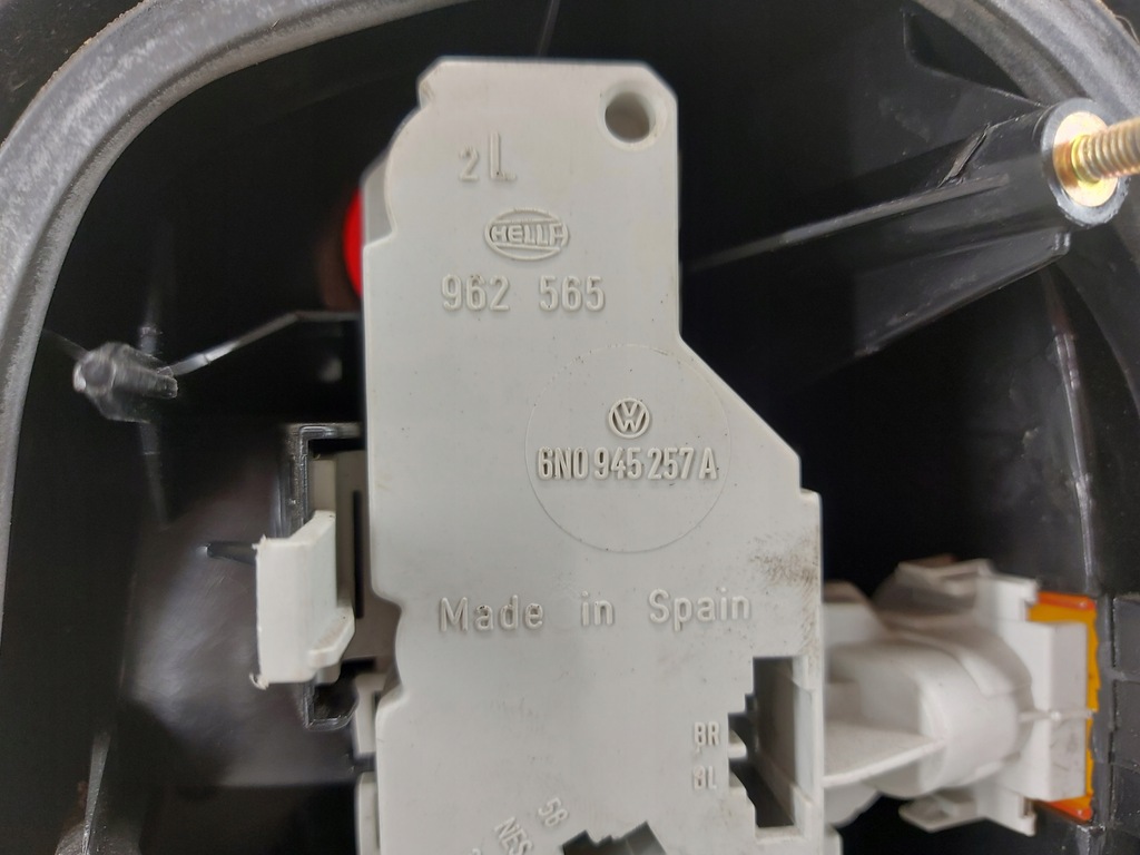 фото №9, Vw polo 3 iii 6n -02 лампа левая задняя задняя