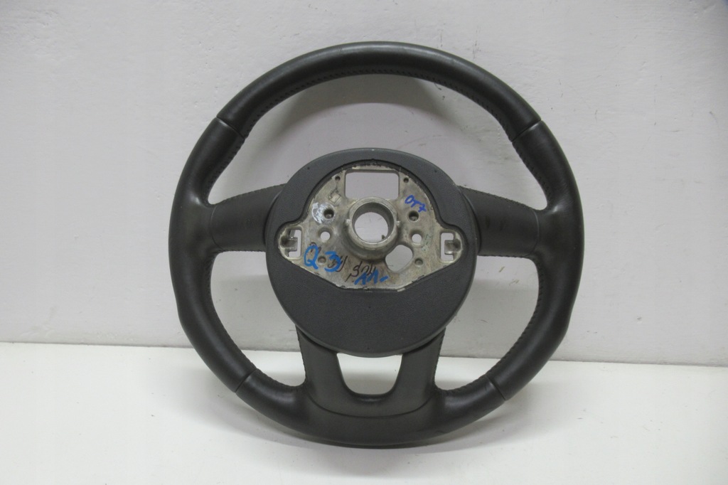 фото №8, Audi q3 11r воздуховод кожаный