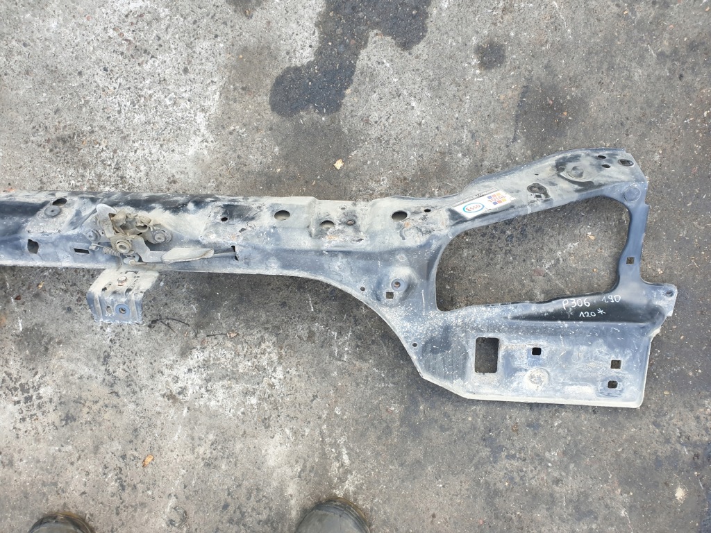 фото №4, Pas передний усилитель перед peugeot 306