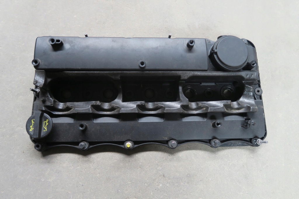 фото №1, Ford ranger 3.2 крышка клапанов оригинал