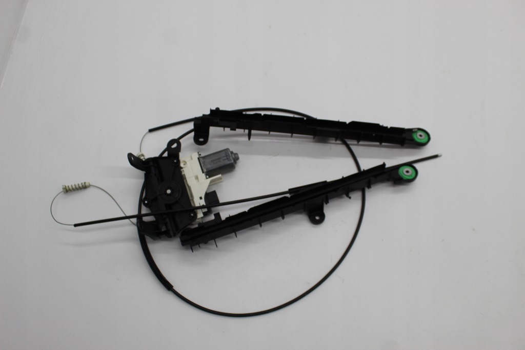 фото №1, Audi q7 4m механізм шторка багажника 4m0863560