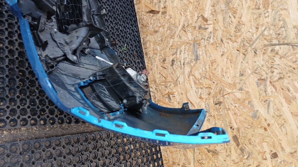 фото №11, Mazda 3 bl бампер перед 38j противотуманная фара