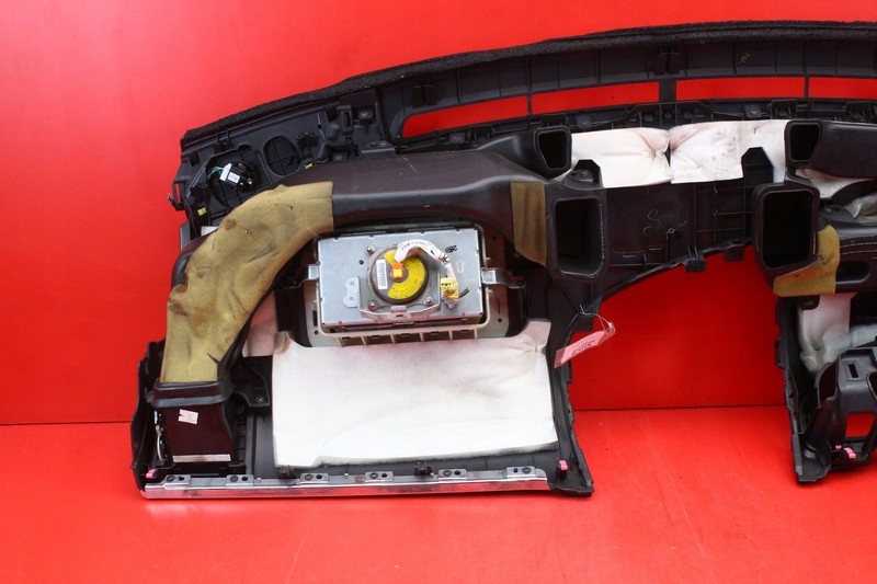 фото №7, Панель приладів приладова консоль панель приладів подушка безпеки eu toyota avensis t27 09-11