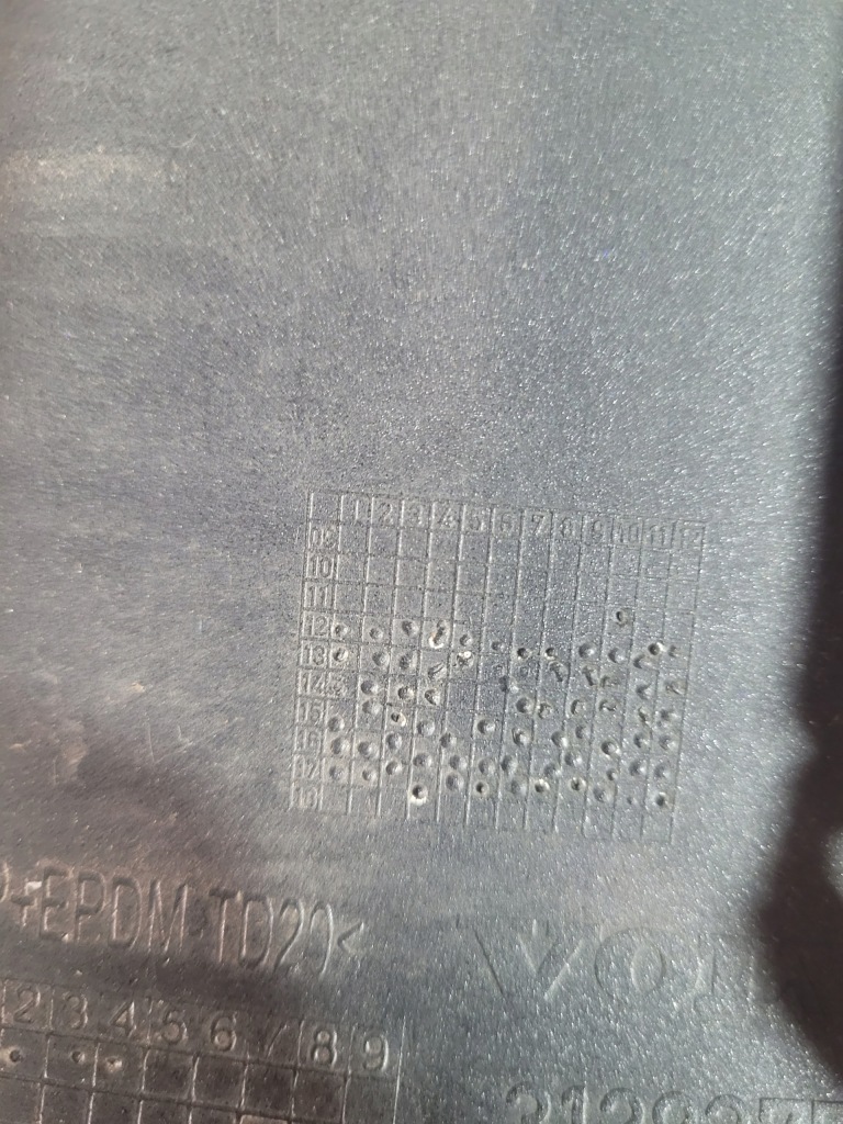 Volvo v40 ii 12- бампер задний  задний 2xpdc 31283756 Недорого