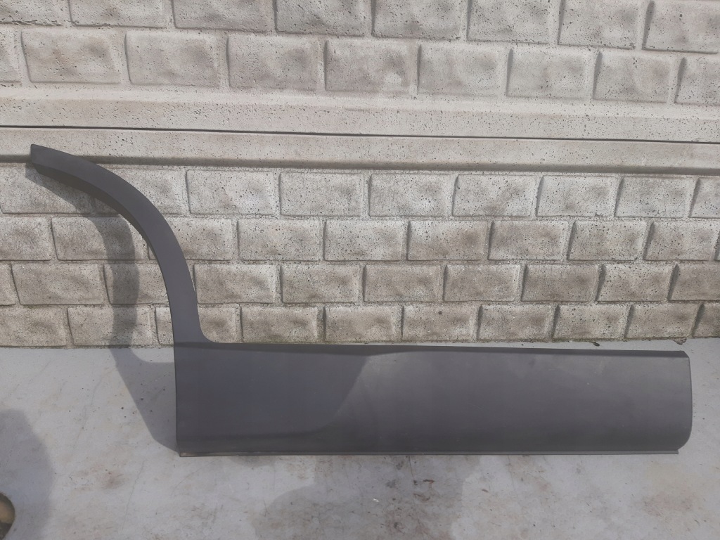 фото №1, Ssang yong rexton g4 17- молдинг двері правий задня