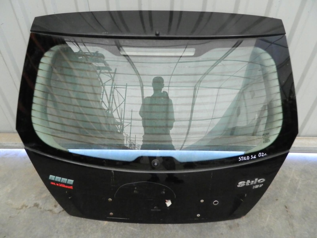 Кришка багажника задня з скло fiat stilo 3d двері 2002r. 601 Ціна