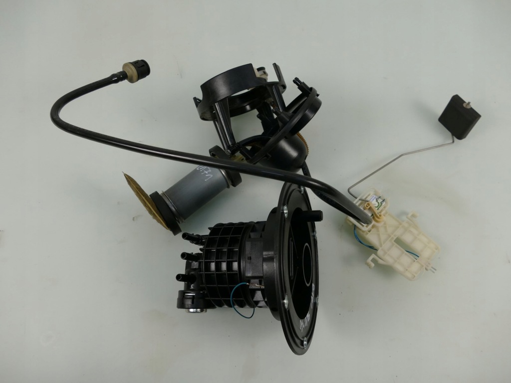 фото №1, Mercedes slk r171 3.5 b насос топлива поплавок фильтр