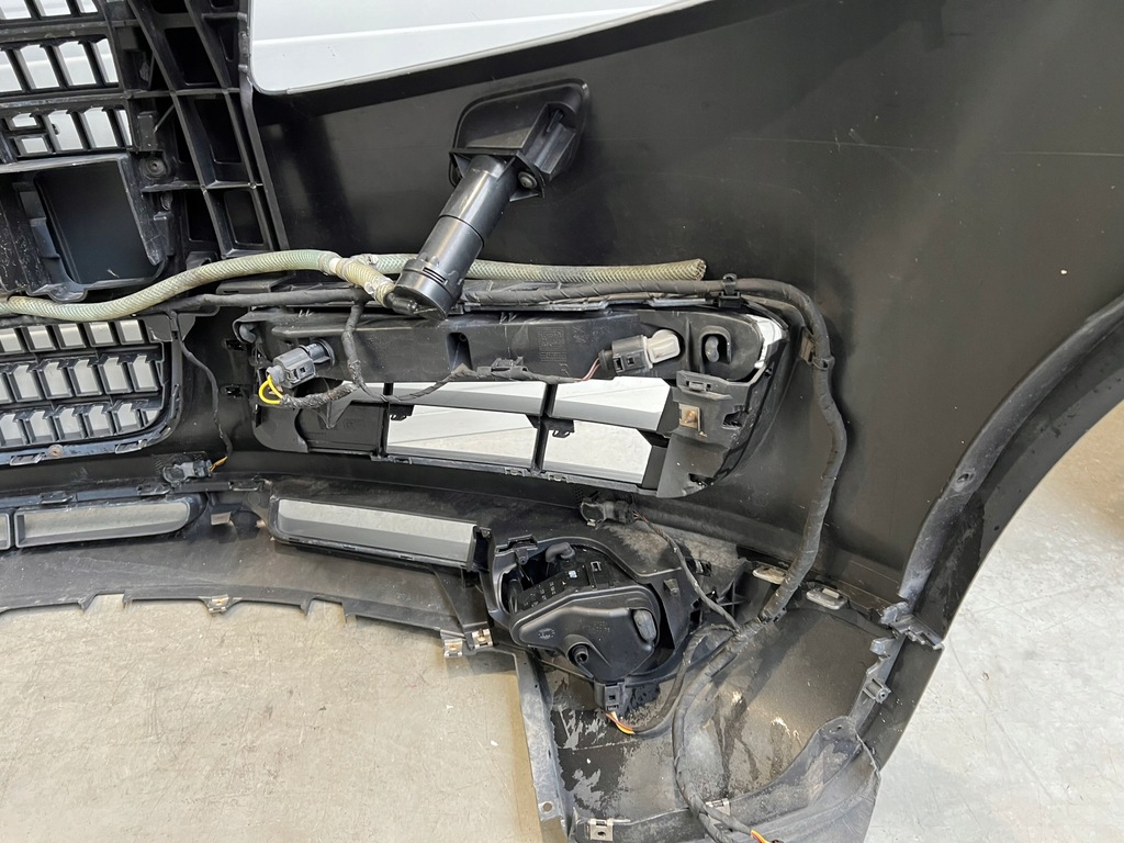 фото №10, Бампер передний перед audi q7 4l ксенон pdc