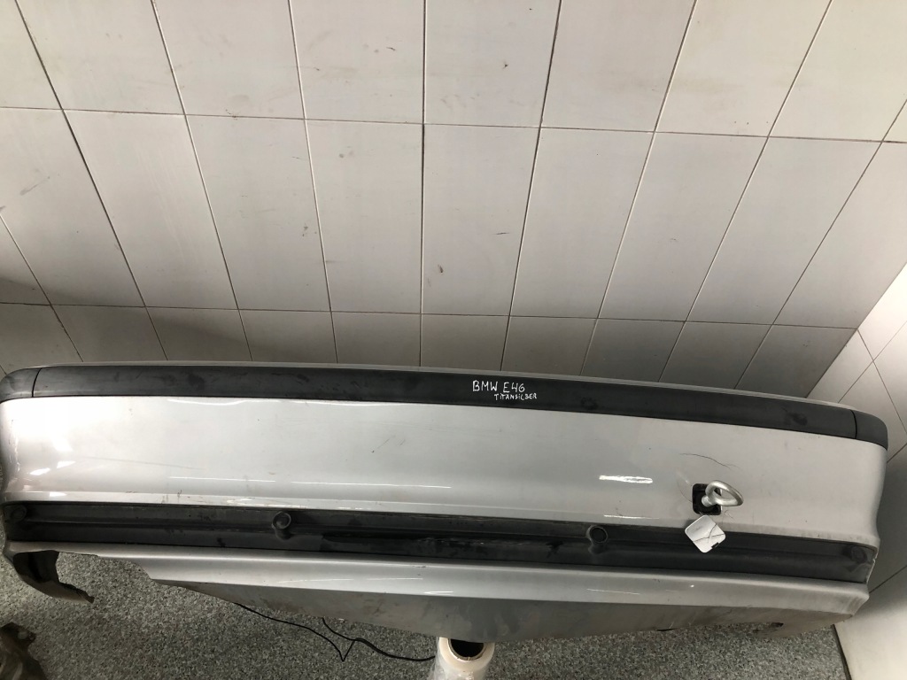 фото №1, Бампер задня kompletny балка накладки titansilber bmw e46 sedan przedlift