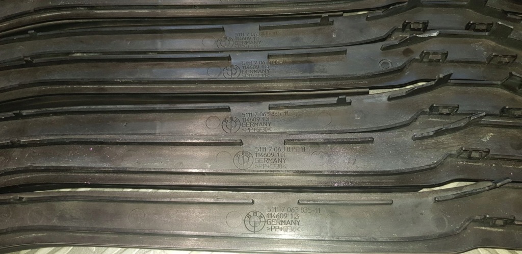 фото №12, Bmw 5 e60 e61 молдинг бампера перед передня гумовий елемент прокладка капот 7063835