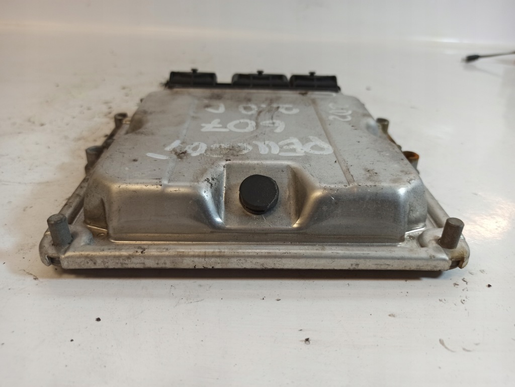 фото №5, Peugeot 607 2.0 hdi бортовой компьютер двигателя 0281011082