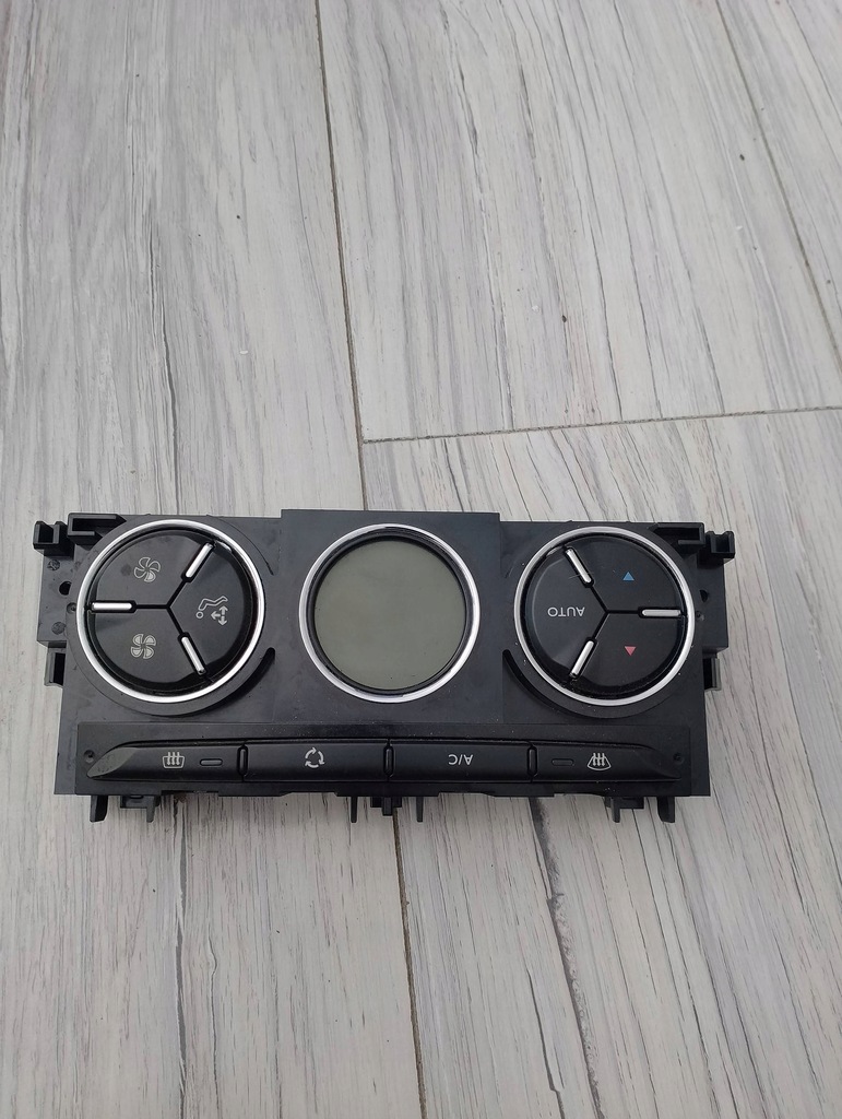 фото №1, Панель кондиционера 96753994xt citroen c3 ii ds3