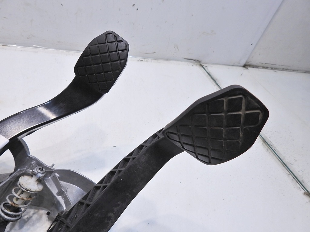 фото №6, Педаль педали тормоза сцепления audi a6 c6 2.0 tfsi