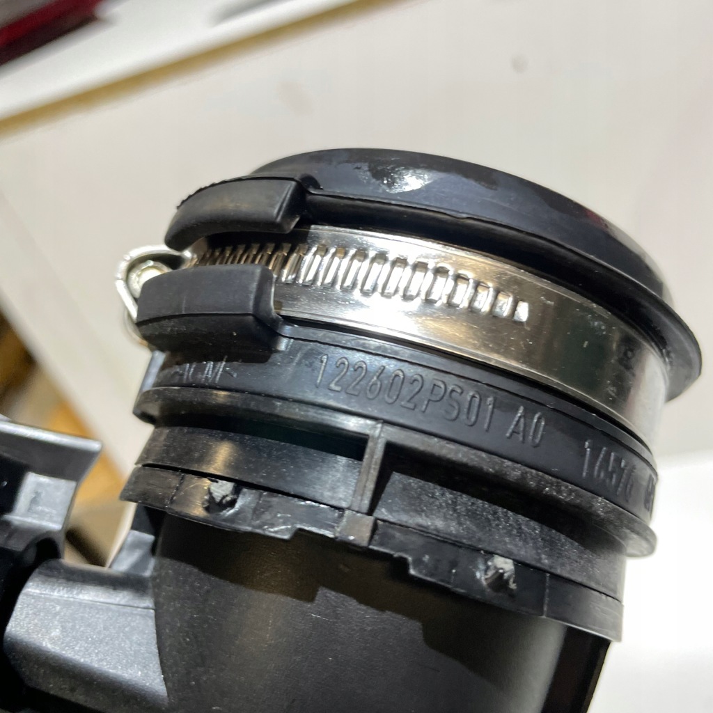 фото №6, Renault clio v captur ii 1.3 tce wąż труба повітрозабірник 111393ps 165750995r 5fm3a