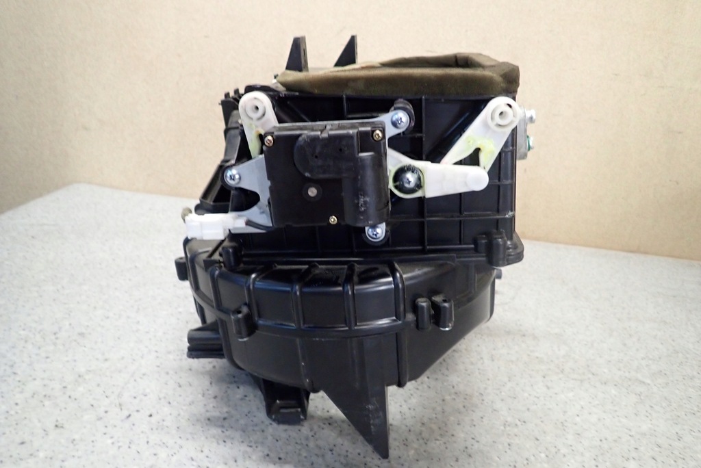 фото №4, Hyundai santa fe 00- корпус вентилятора випарник