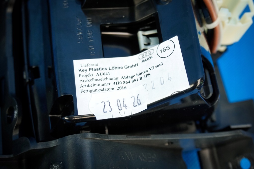 фото №7, Бардачок разъём прикуриватель audi a8 s8 4h0864051b