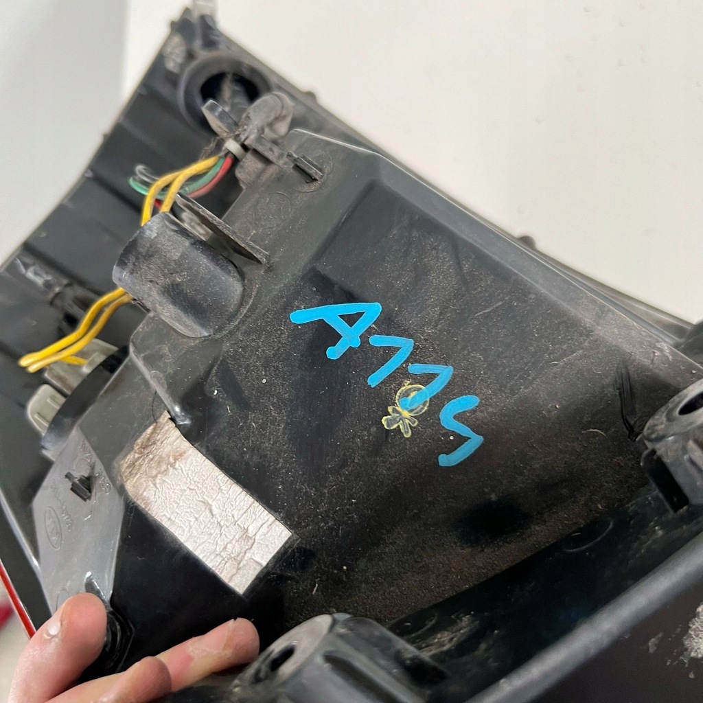 фото №9, Лампа лівий задня ліва задня kia rio iii 3 92401-1w2l