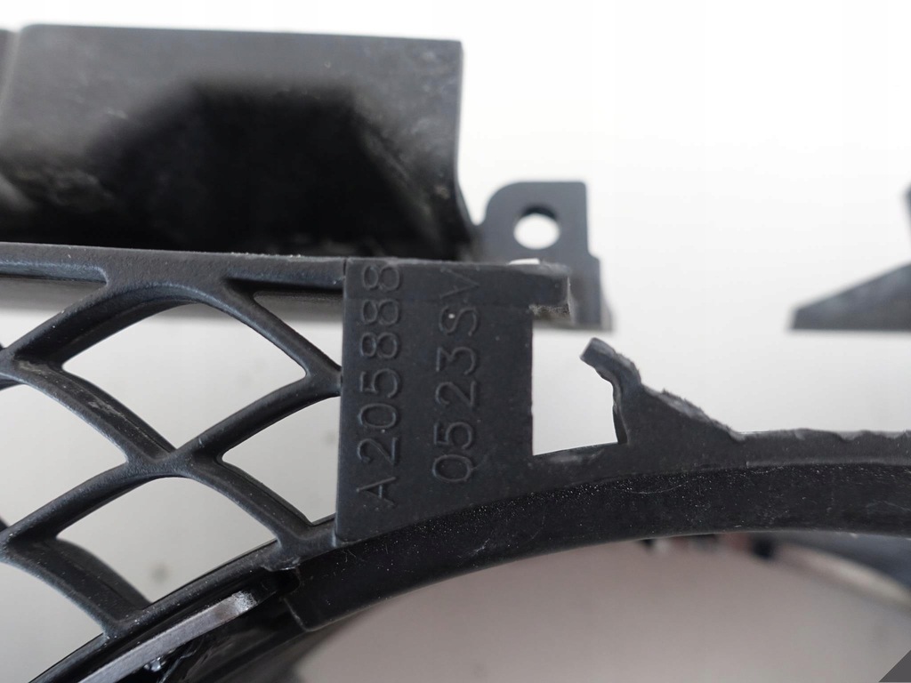 фото №10, Mercedes c-klasa w205 amg c63 решётка радиатора перед