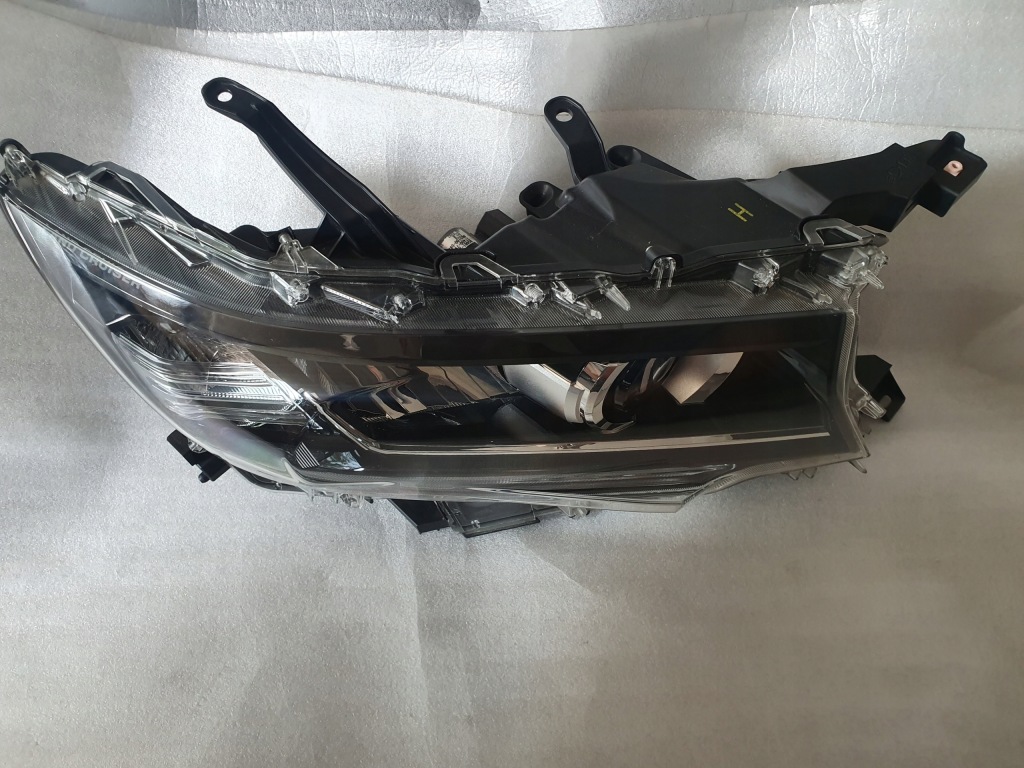 фото №2, Toyota land cruiser 150 full led