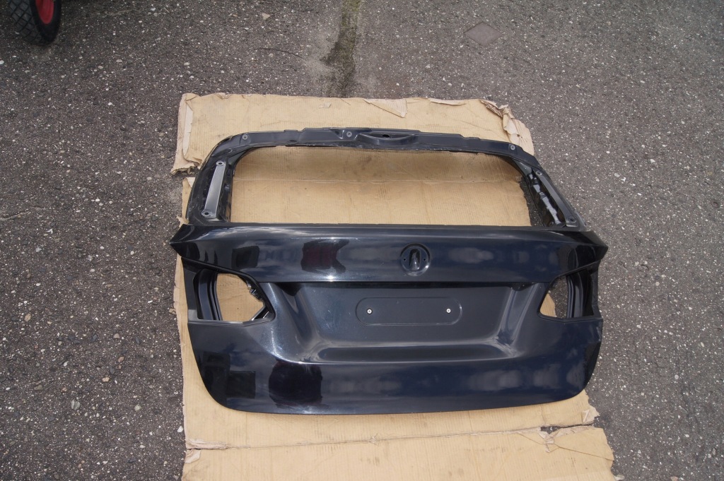 фото №1, Кришка багажника багажника bmw 2 oryg