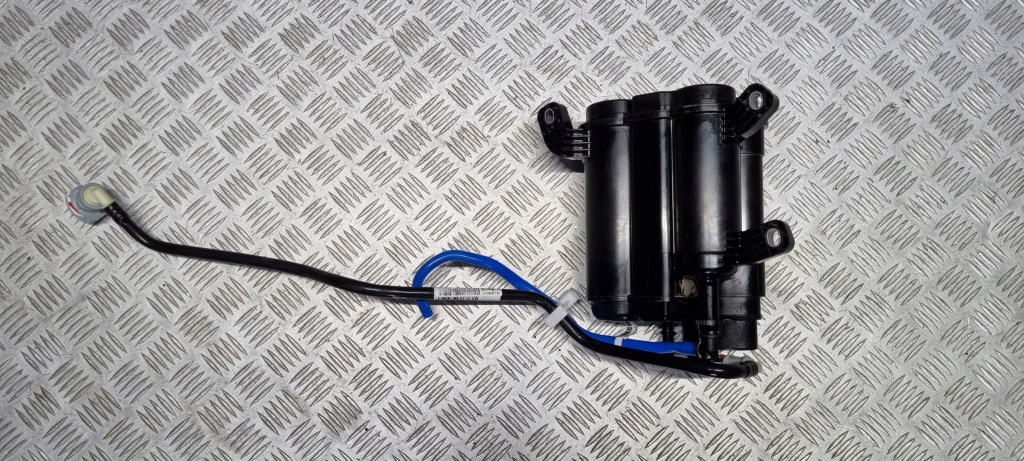 Bmw g05 g06 g15 g16 g20 g21 бак фильтра уголь активированного 7475674 Цена