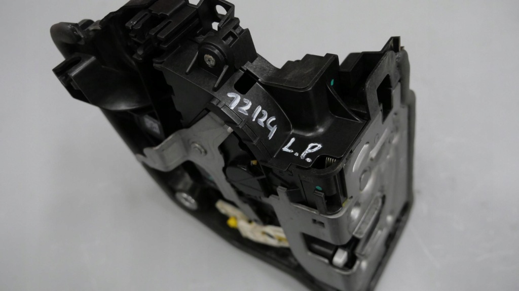 фото №9, Bmw x5 f15 x6 f16 замок дверь левый перед 7362781