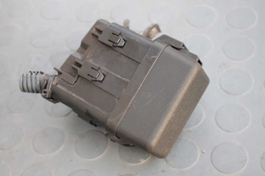 фото №1, Реле корпус toyota auris ii 1.4 d4d 12-18