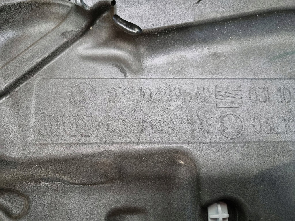 фото №7, Крышка защита двигателя верхний 03l103925ad vw tiguan 5n golf vi 2.0tdi